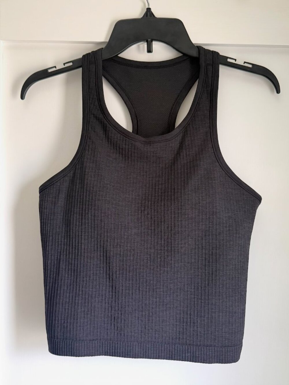 Ebb to Street Cropped Racerback Tank Top - Size 10 - Black - Lululemon